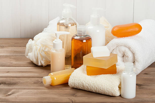 Mujer con productos